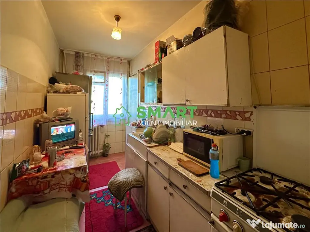 Apartament 2 camere , decomandat. Zona Aurel Vlaicu, Arad