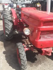 Tractor de vânzare u445 viticol 