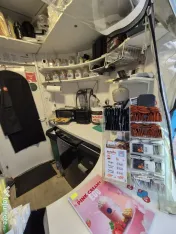 Kiosk Cafenea Mobil Complet Echipat – Coffee to Go 