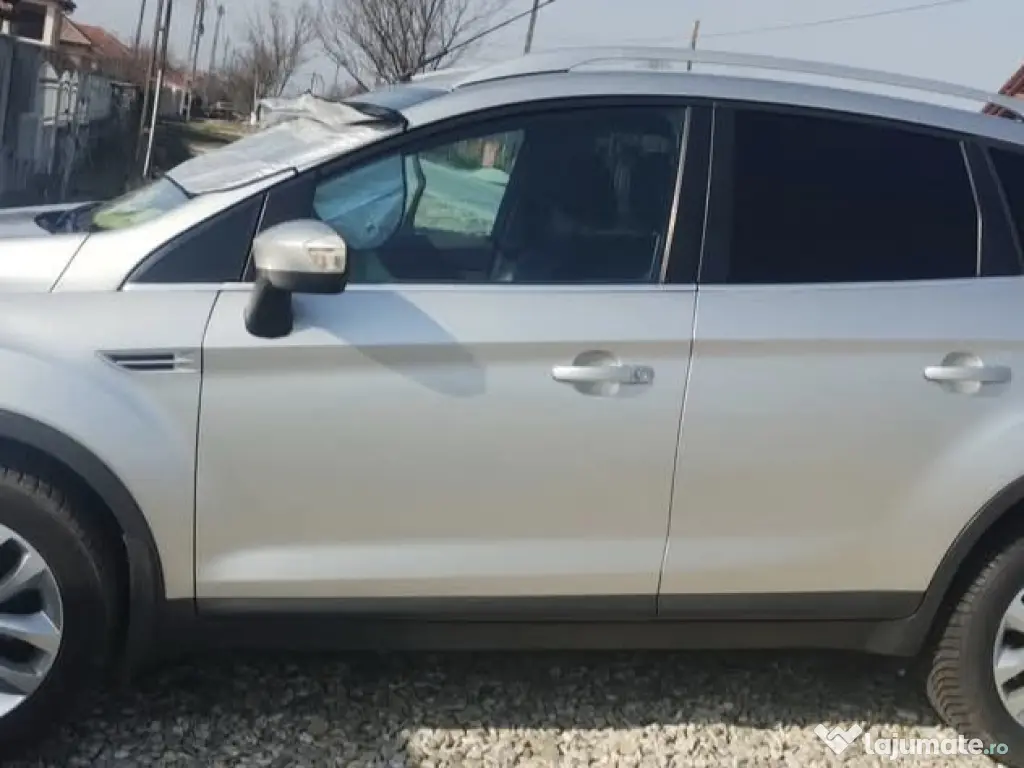 Ford kuga 1 an 2010