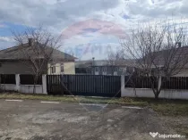 Casă / Vilă cu 4 camere de vânzare