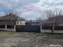 Casă / Vilă cu 4 camere de vânzare