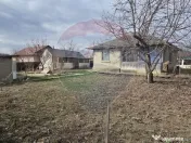 Casă / Vilă cu 4 camere de vânzare 