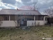 Casă / Vilă cu 4 camere de vânzare 