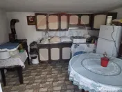 Casă / Vilă cu 4 camere de vânzare 