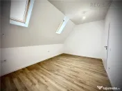 2 camere 96 mp, 2 bai, vedere spectaculoasa – Rasnov 