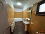 Ap 2 cam, etaj 2, zona IPJ Vrancea- Liceul Unirea- Scoala 5 