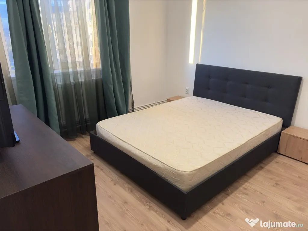 Proprietar 0 comision închiriez apartament 3 camere zona Brotacei