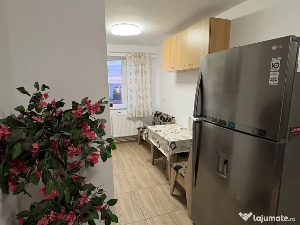 Proprietar 0 comision închiriez apartament 3 camere zona Brotacei