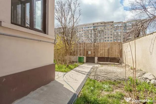 Piata Muncii, casa 87 mp totali, 179 mp curte libera, ide...