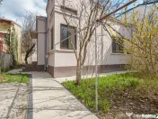 Piata Muncii, casa 87 mp totali, 179 mp curte libera, ide... 