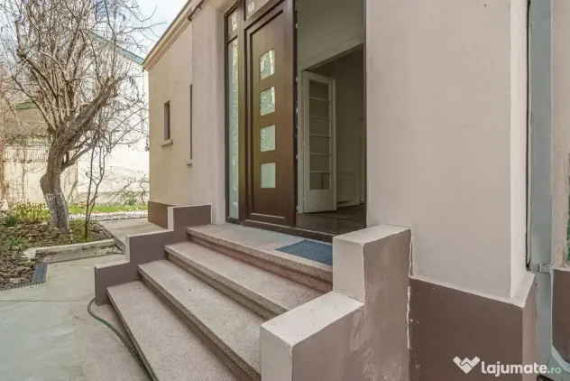 Piata Muncii, casa 87 mp totali, 179 mp curte libera, ide...