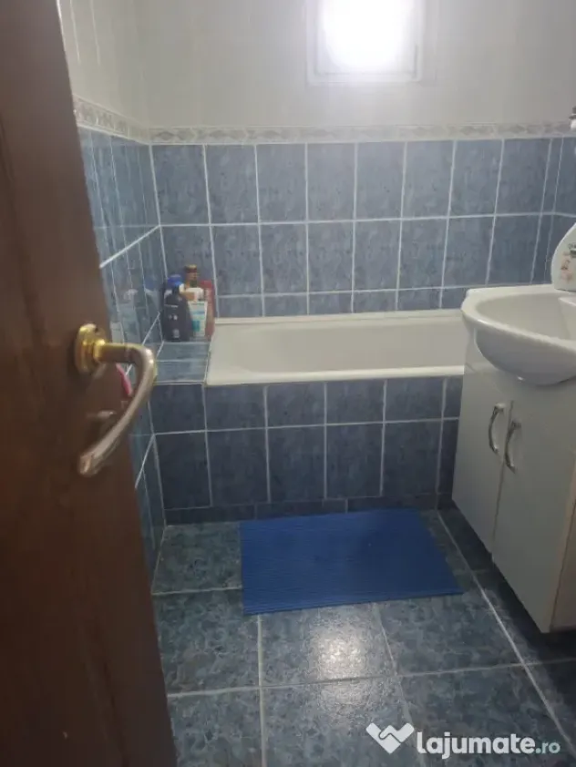 VANZARE APARTAMENT 2 CAMERE, 53MP,MOBILAT