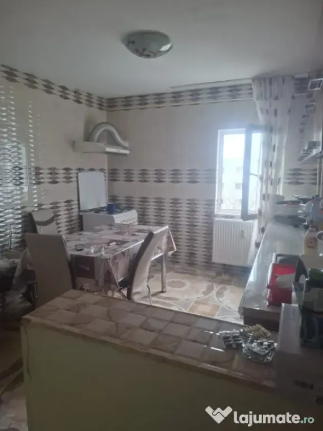 VANZARE APARTAMENT 2 CAMERE, 53MP,MOBILAT