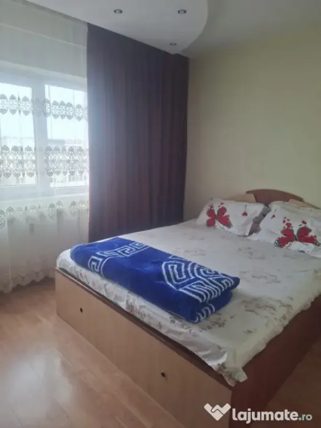VANZARE APARTAMENT 2 CAMERE, 53MP,MOBILAT