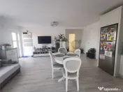 Proprietate cu 2 case in Osorhei intr-o zona cu case noi. 