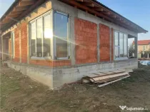 RECO Casa plan parter cu 3 dormitoare-la rosu- Paleu