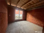 RECO Casa plan parter cu 3 dormitoare-la rosu- Paleu 