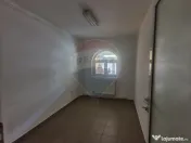 Spațiu de birouri de 90 mp de închiriat pe Bulevardul I... 