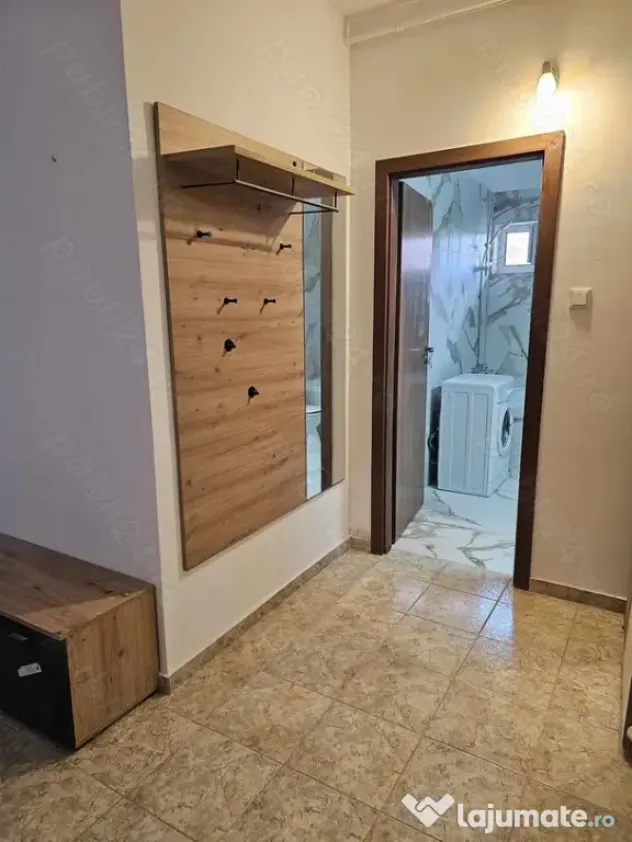 Apartament tip studio, open space - zona Tractorul