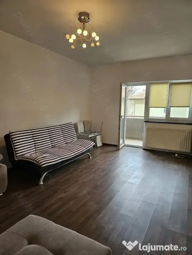 Apartament tip studio, open space - zona Tractorul