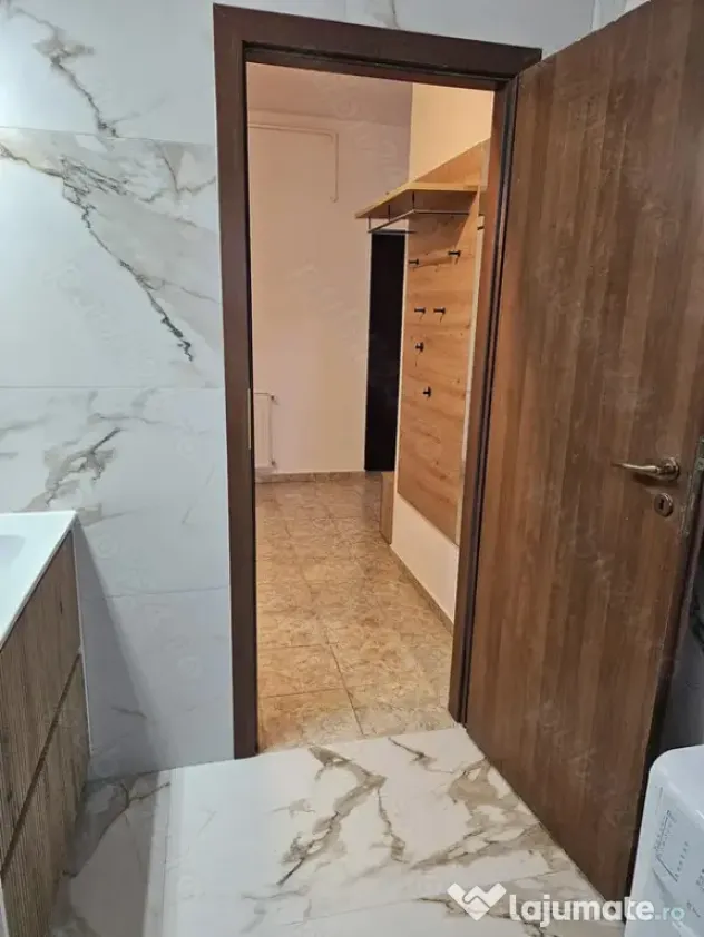 Apartament tip studio, open space - zona Tractorul