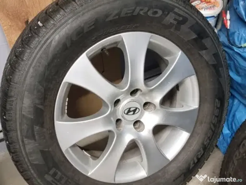 Vând roti cu jante aluminiu 17 Hyundai