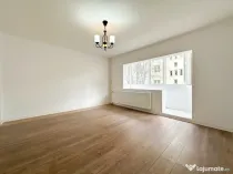 Lângă parc, renovat complet, gata să devină al tău. Tot