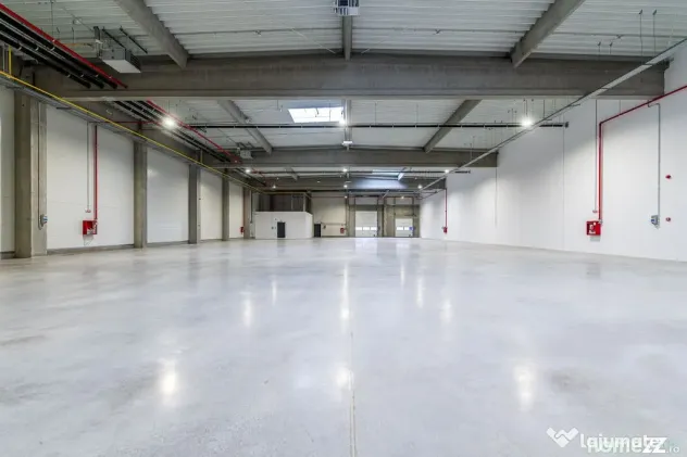4646 mp - Hala industriala de închiriat în Parc Industr...