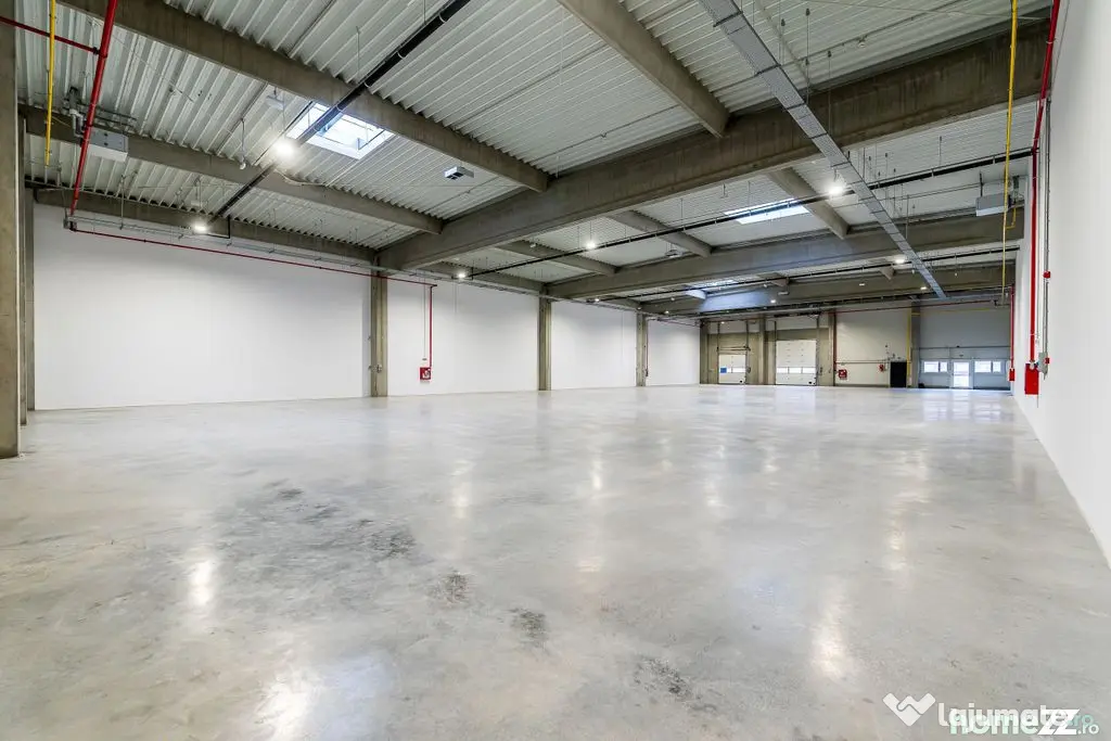 4646 mp - Hala industriala de închiriat în Parc Industr...