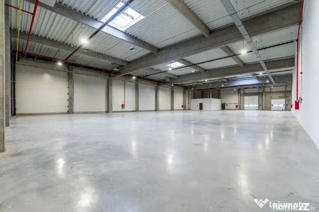 4646 mp - Hala industriala de închiriat în Parc Industr...