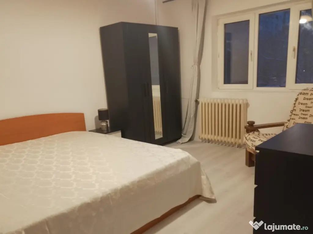Apartament 3 camere,Zona Bdul.Unirii.Alba Iulia!