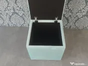 Vând taburet tapițat Chesterfield din catifea 