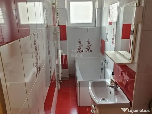 Garsoniera Renovata 35 mp - Metrou 1 Decembrie la 3 minute