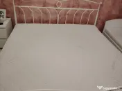 Vând pat și saltea 1.80x2.00