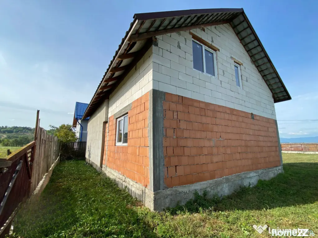 Casă P+M Remetea Chioarului, 135 mp utili, teren 435 mp, 45 - Remetea Chioarului (Maramures)
