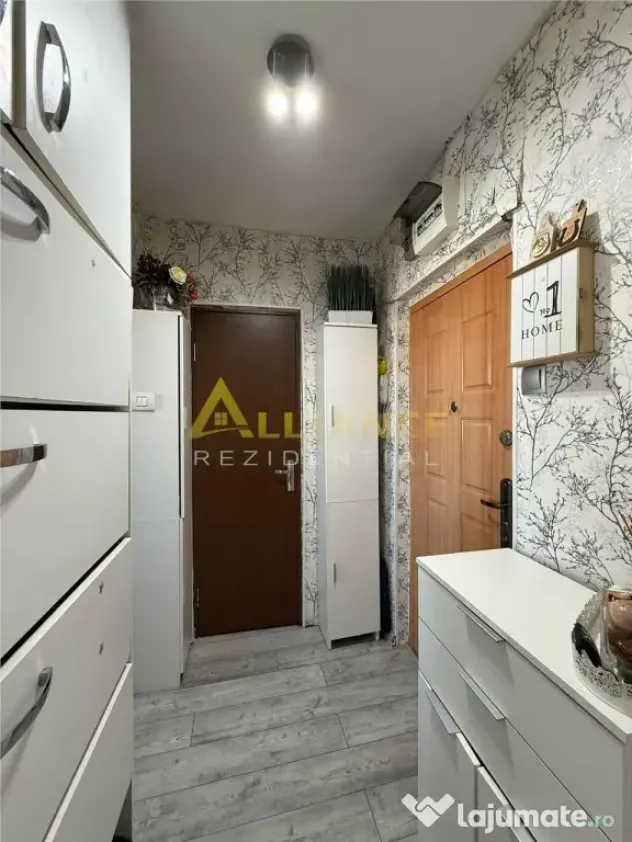 3camere , etaj 10/10 Aleea Barajul Bistritei