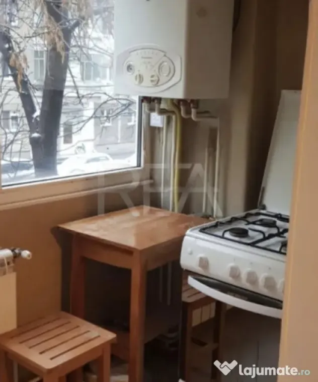 2 camere, decomandat, et 1/8, centrala-Gorjului, Str Moinest