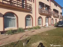 Vând pensiune 14 camere mobilata complet comuna MALUL CU FLORI in jud. Dambovita
