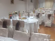 Vând pensiune 14 camere mobilata complet comuna MALUL CU FLORI in jud. Dambovita 