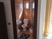 Vând pensiune 14 camere mobilata complet comuna MALUL CU FLORI in jud. Dambovita 