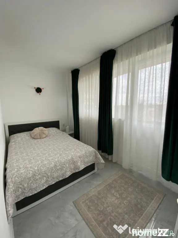 Apartament 4 camere decomandat, 110 mp, zona Consul, Utilita - Craiova (Dolj)
