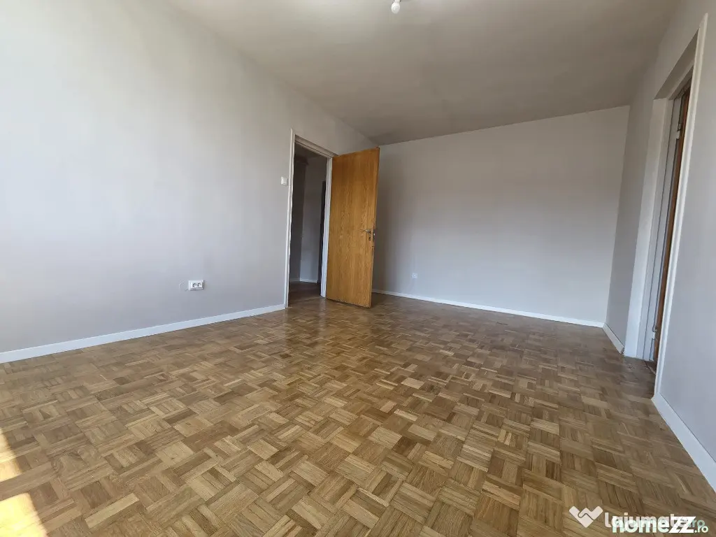 Apartament 2 camere, semidecomandat - zona Garii - Brasov (Brasov)