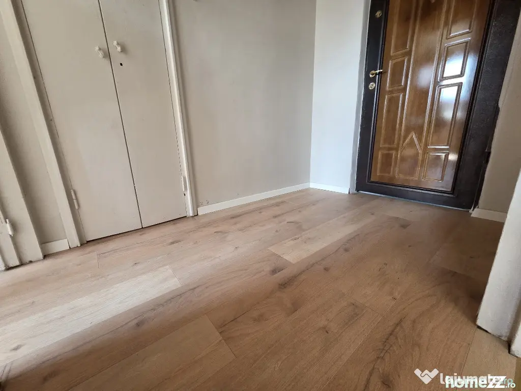 Apartament 2 camere, semidecomandat - zona Garii - Brasov (Brasov)