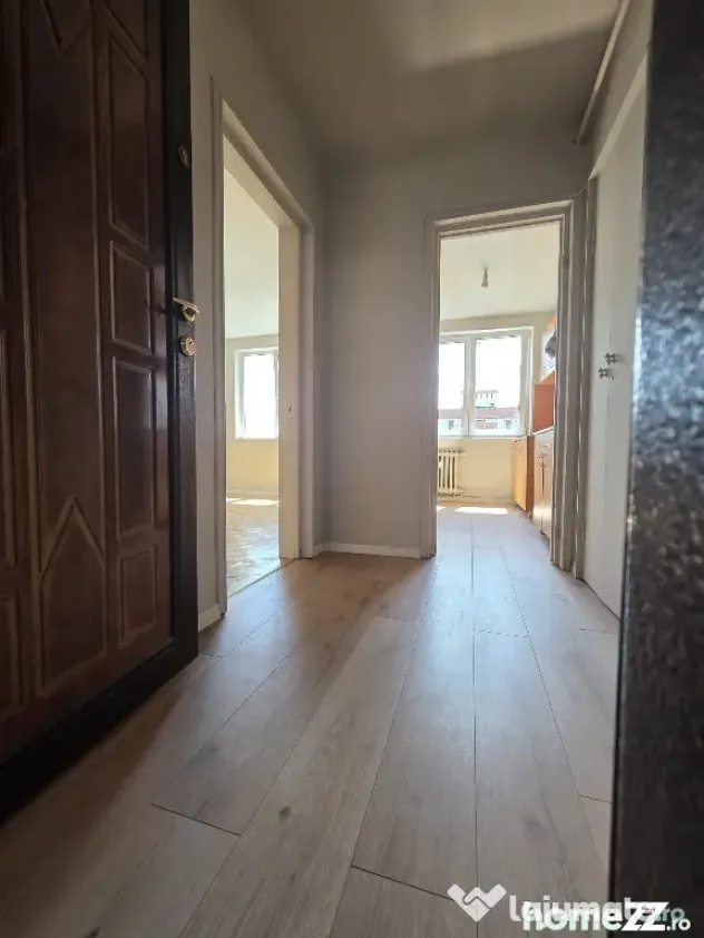 Apartament 2 camere, semidecomandat - zona Garii - Brasov (Brasov)