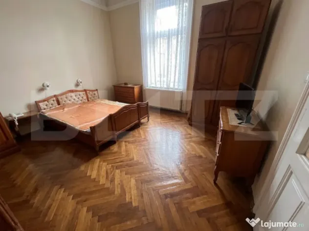Apartament ultracentral, 2 camere, cu parcare– birou sau l