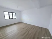 Vila individuala- 4 camere- panouri solare- 800m de STV 