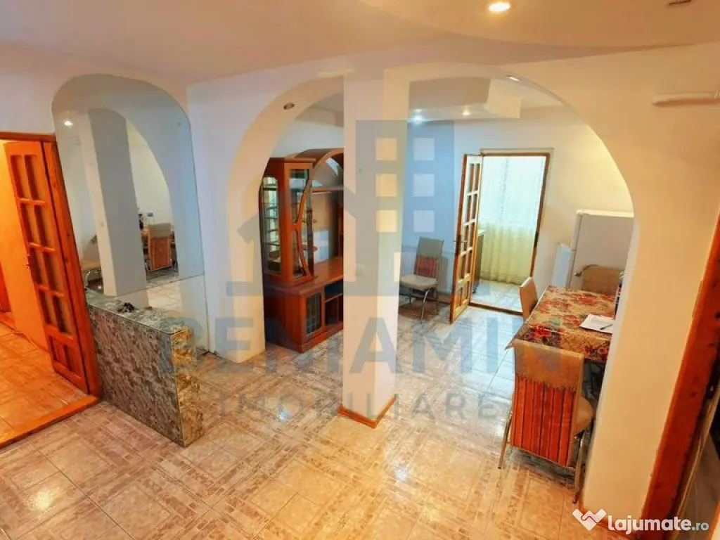 Apartament decomandat 3 Camere Renovat Utilat 1 Mai etaj 3