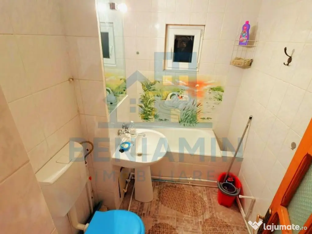 Apartament decomandat 3 Camere Renovat Utilat 1 Mai etaj 3