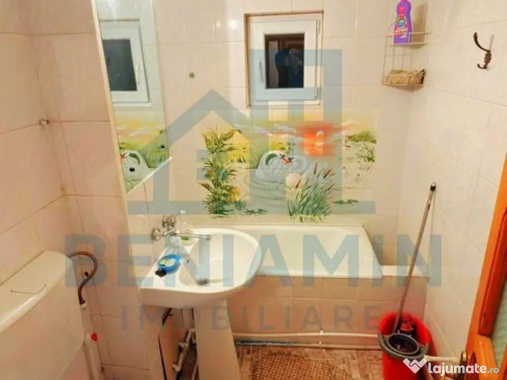 Apartament decomandat 3 Camere Renovat Utilat 1 Mai etaj 3